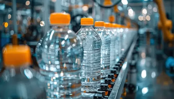 Water bottle production line with line balancing for optimal efficiency